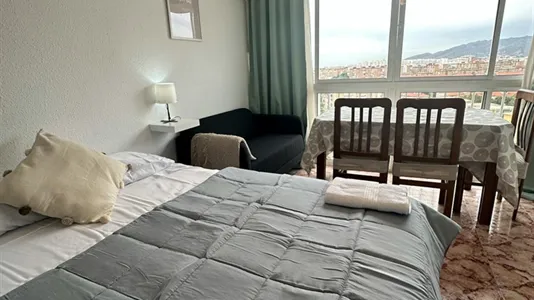 Rooms in Málaga - photo 8