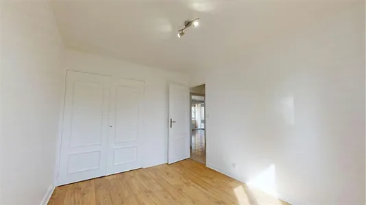 Apartments in Lyon - photo 3