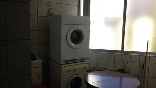 Rooms in Málaga - photo 10