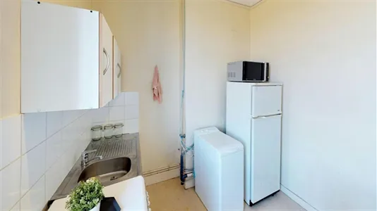 Rooms in Lyon - photo 6