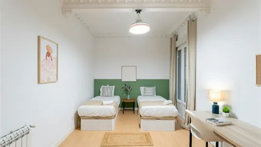 Rooms in Madrid Chamberí - photo 1