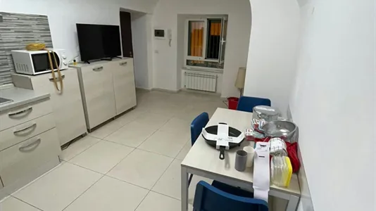 Rooms in Napoli Municipalità 2 - photo 4