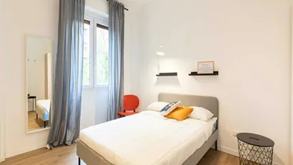 Room for rent in Milano Zona 6 - Barona, Lorenteggio, Milan
