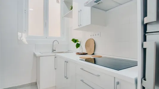 Rooms in Madrid Centro - photo 10