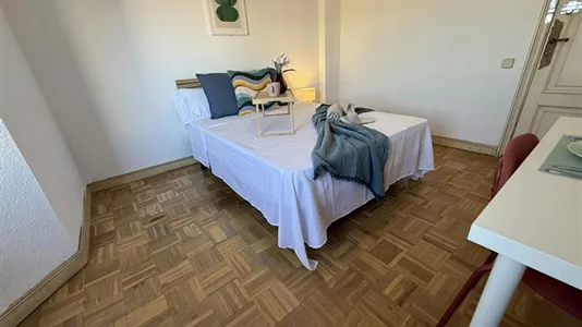 Rooms in Madrid Retiro - photo 5