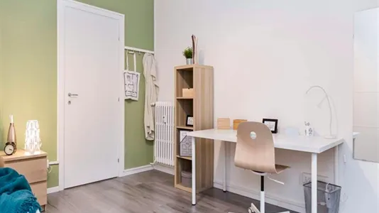 Rooms in Milano Zona 2 - Stazione Centrale, Gorla, Turro, Greco, Crescenzago - photo 1