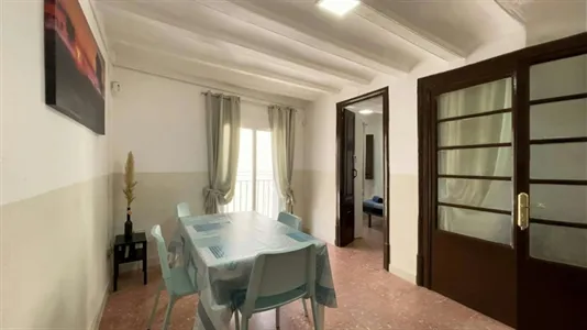 Rooms in Barcelona Ciutat Vella - photo 4