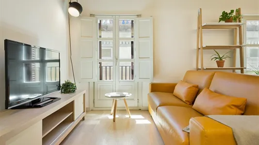 Apartments in Barcelona Ciutat Vella - photo 4