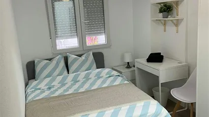 Room for rent in La Torre, Comunidad Valenciana