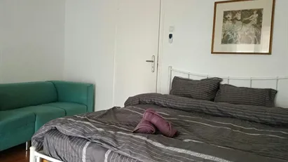 Room for rent in Athens Agios Nikolaos, Athens