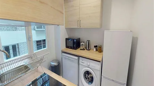 Rooms in Paris 18ème arrondissement - Montmartre - photo 7