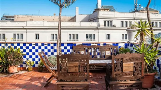 Apartments in Barcelona Ciutat Vella - photo 5