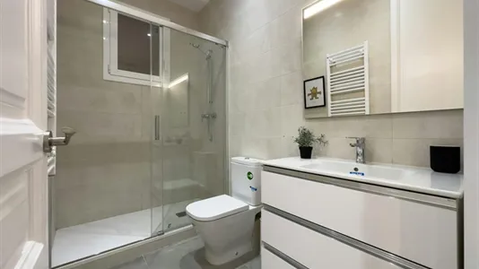 Rooms in Barcelona Eixample - photo 4