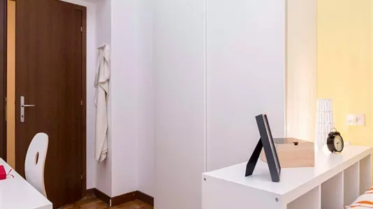 Rooms in Milano Zona 2 - Stazione Centrale, Gorla, Turro, Greco, Crescenzago - photo 7