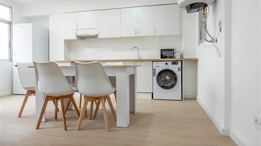 Rooms in el Camí de Vera - photo 8