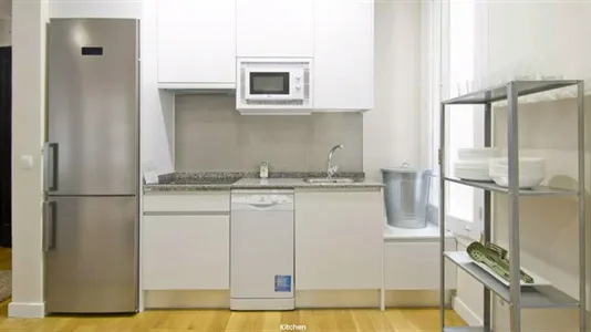 Rooms in Madrid Salamanca - photo 6