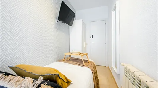 Rooms in Madrid Retiro - photo 3