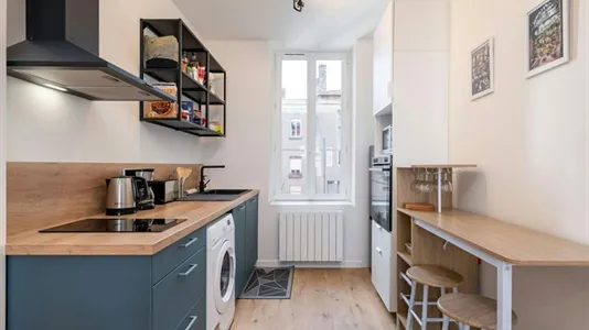 Apartments in Lyon - photo 8