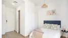 Room for rent, Madrid Fuencarral-El Pardo, Madrid, Calle de las Magnolias<span class="blurred street-number" onclick="ProcessAdRequest(11941292)"><span class="hint">See no.</span>[xxxxxx]</span>