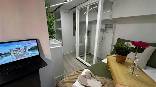 Rooms in Madrid Centro - photo 6