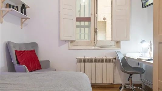 Rooms in Madrid Chamartín - photo 7