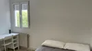 Room for rent, Madrid Usera, Madrid, &lt;span class=&quot;blurred street&quot; onclick=&quot;ProcessAdRequest(8803491)&quot;&gt;&lt;span class=&quot;hint&quot;&gt;See streetname&lt;/span&gt;[xxxxxxxxxxxxx]&lt;/span&gt;