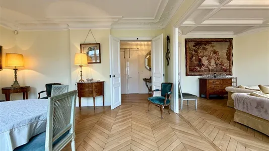 Apartments in Paris 14ème arrondissement - Montparnasse - photo 4