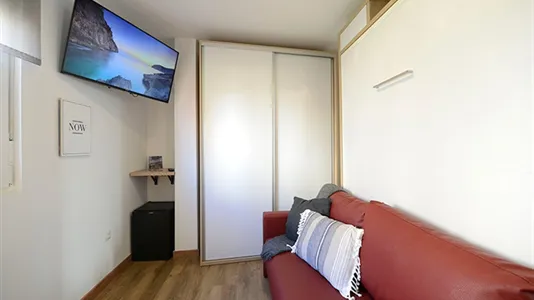 Rooms in Bilbao - photo 5