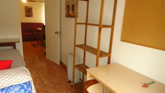Rooms in Córdoba - photo 4