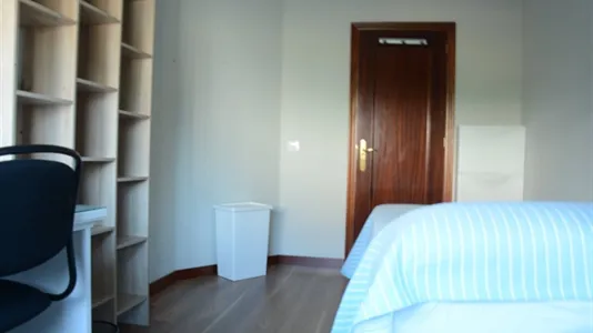 Rooms in Vigo - photo 4