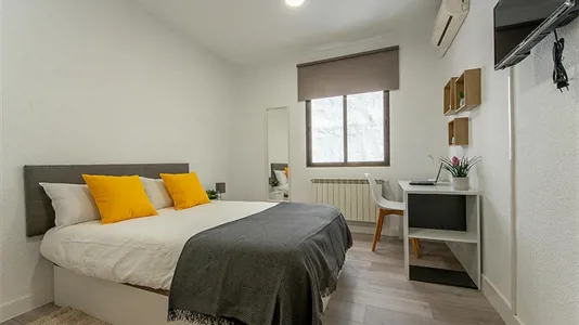 Rooms in Madrid Salamanca - photo 1