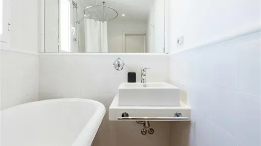 Rooms in Madrid Salamanca - photo 8