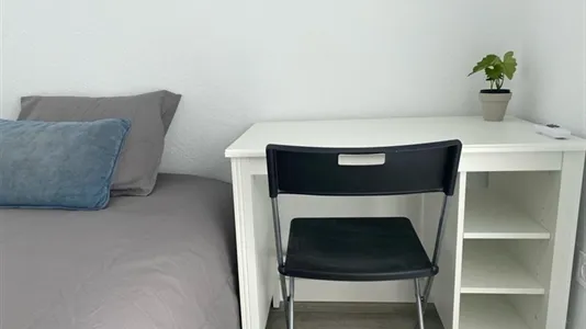 Rooms in Adaro - photo 7