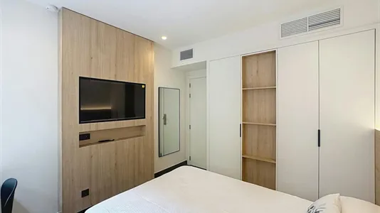 Rooms in Madrid Chamartín - photo 9