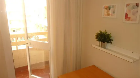 Rooms in Córdoba - photo 4