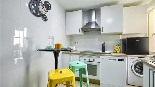 Rooms in Madrid Salamanca - photo 10