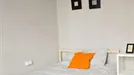 Room for rent, Valencia Extramurs, Valencia (region), &lt;span class=&quot;blurred street&quot; onclick=&quot;ProcessAdRequest(7745096)&quot;&gt;&lt;span class=&quot;hint&quot;&gt;See streetname&lt;/span&gt;[xxxxxxxxxxxxx]&lt;/span&gt;