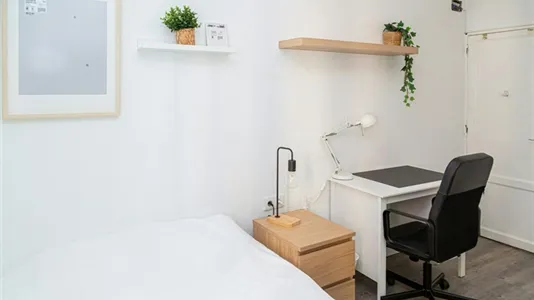 Rooms in Zaragoza - photo 4