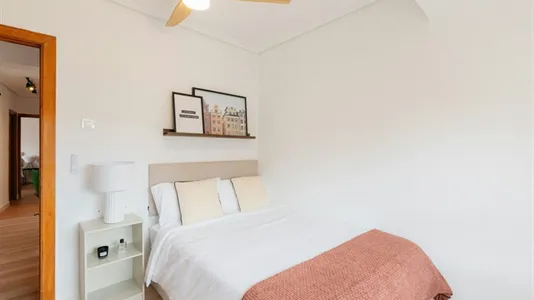 Rooms in Tavernes Blanques - photo 2