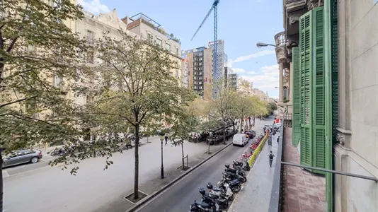 Apartments in Barcelona Eixample - photo 8