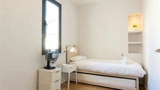 Apartments in Barcelona Ciutat Vella - photo 10