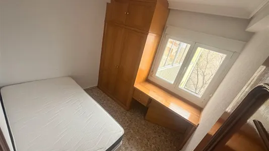 Rooms in Madrid Moncloa-Aravaca - photo 1