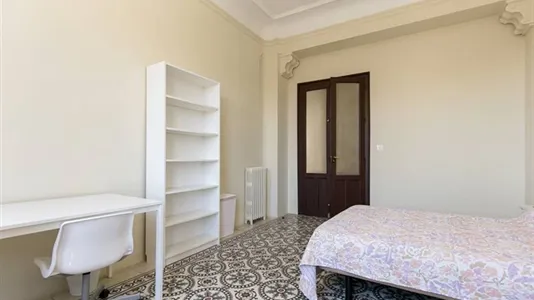 Rooms in Granada - photo 4
