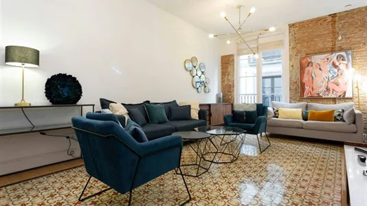 Apartments in Barcelona Ciutat Vella - photo 2