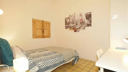 Apartments in Barcelona Ciutat Vella - photo 7