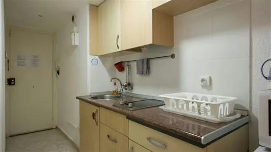 Apartments in Barcelona Ciutat Vella - photo 10