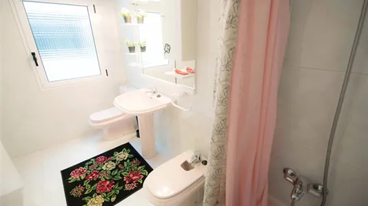 Rooms in Bilbao - photo 9