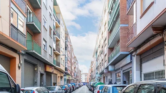 Rooms in Zaragoza - photo 10