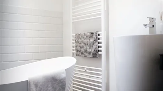 Houses in Esslingen - photo 4