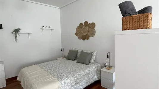 Rooms in Bilbao - photo 7
